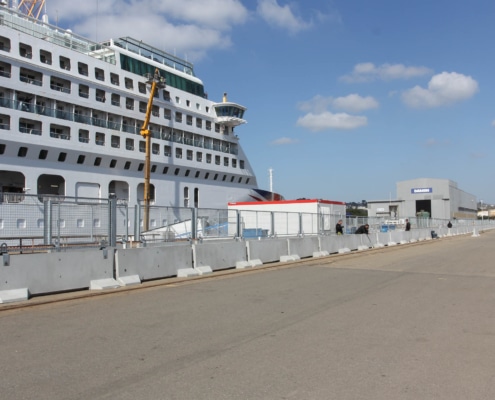 Création d'un couloir afin de canaliser des personnels sur le Port de Brest